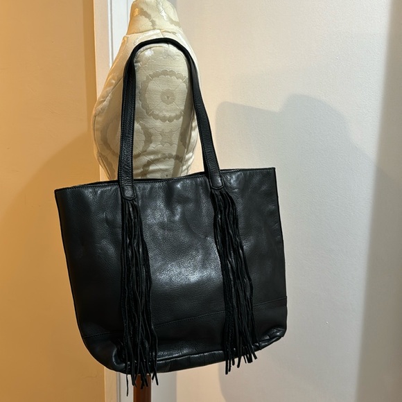 Lucky Brand Pebbled Leather Large Black Soft Double Handle Snap Close Tote - Picture 1 of 14